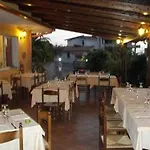 A Turri And Restaurant Capo Vaticano