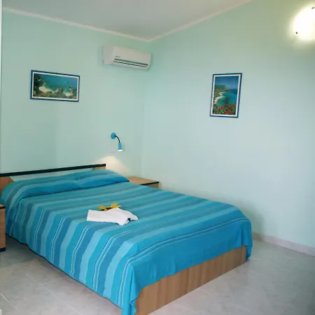 A Turri And Restaurant 2* Capo Vaticano