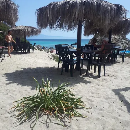 A Turri And Restaurant Hotel