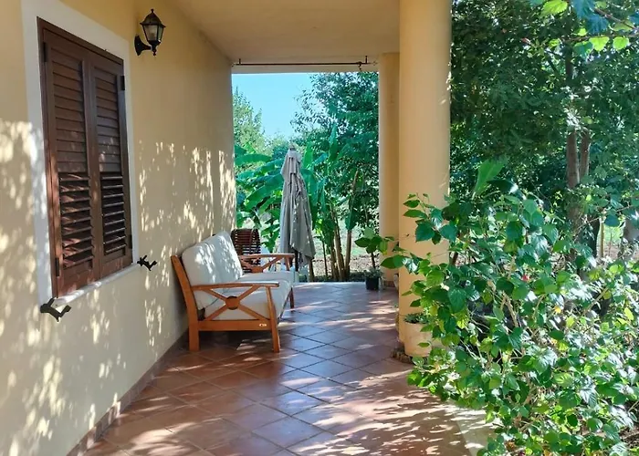 A Turri And Restaurant Hotel Capo Vaticano