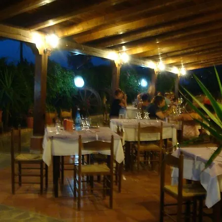 A Turri And Restaurant 2* Capo Vaticano