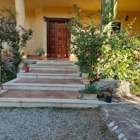 A Turri And Restaurant Szálloda Capo Vaticano