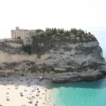 A Turri And Restaurant 2* Capo Vaticano