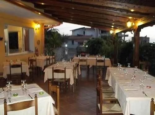 A Turri And Restaurant Capo Vaticano