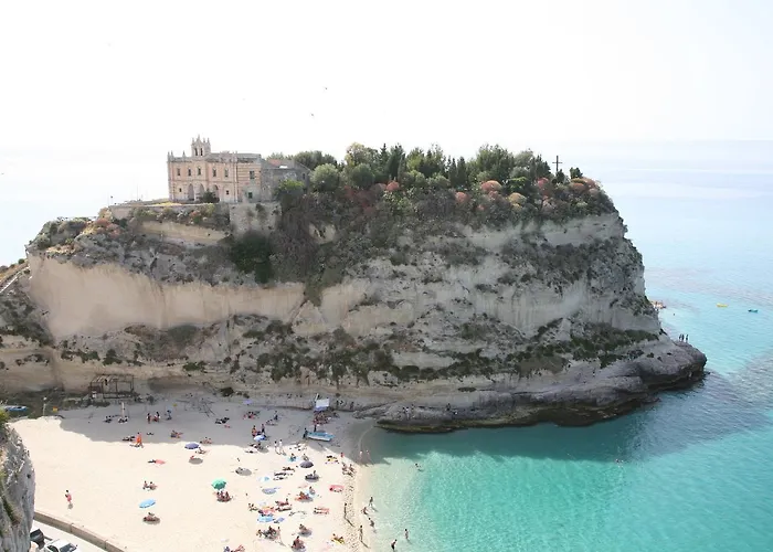 A Turri And Restaurant 2* Capo Vaticano